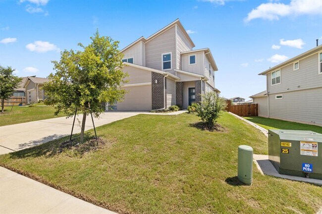 Building Photo - 7713 Jacobean WY