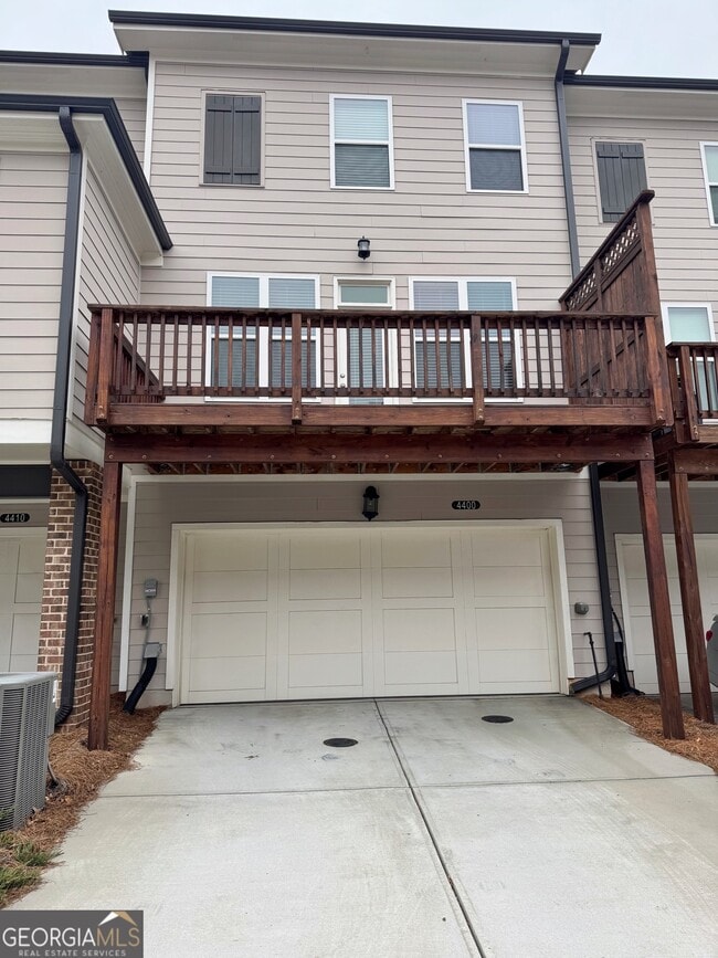 Building Photo - 4400 Sims Pk Overlook