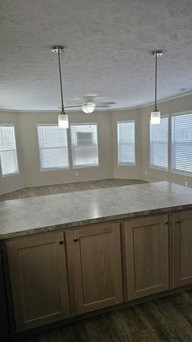 Building Photo - 5156 Exeter Ave