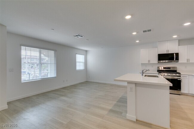 Building Photo - 945 Jigglypuff Pl