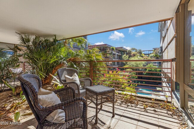 Building Photo - 7161 E Rancho Vista Dr