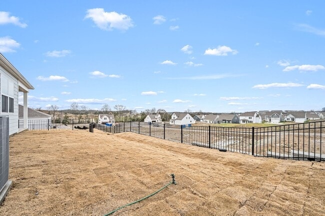 Building Photo - 1512 Mountain View Dr