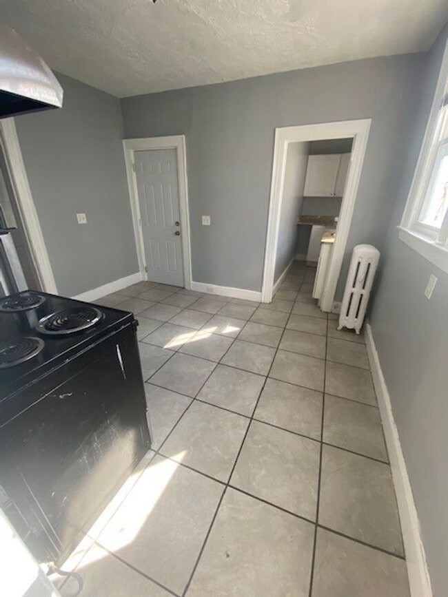 Building Photo - 39-41 Anthony St