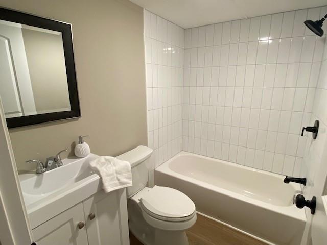 Building Photo - 21061 Pinetex St