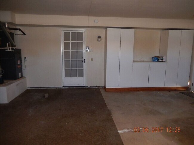 Building Photo - 28720 N Port Ln