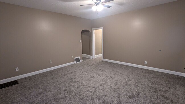 Building Photo - 3-Bedroom, 1-Bathroom Duplex Home for Rent in Perry