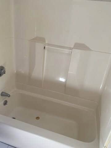 Building Photo - 52 Forest St