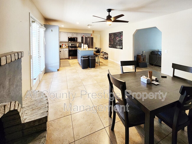 Building Photo - 4701 W Charleston Ave