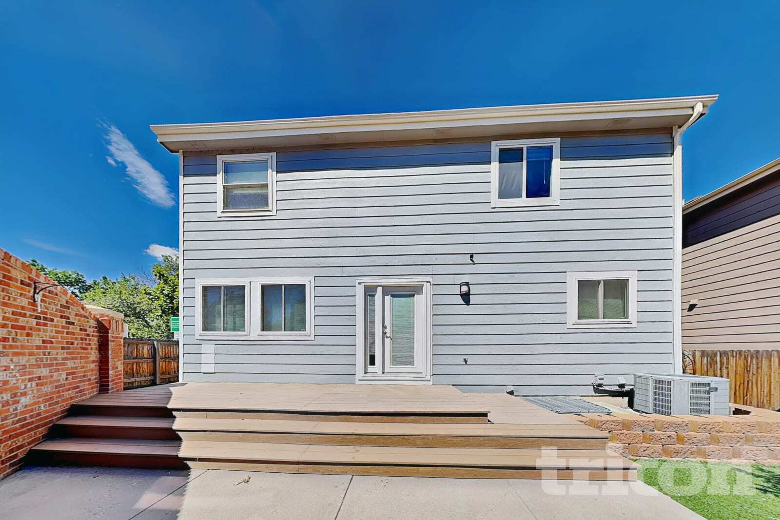 Building Photo - 1392 S Akron Ct