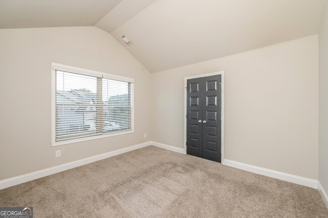 Building Photo - 747 Overlook Gln Dr