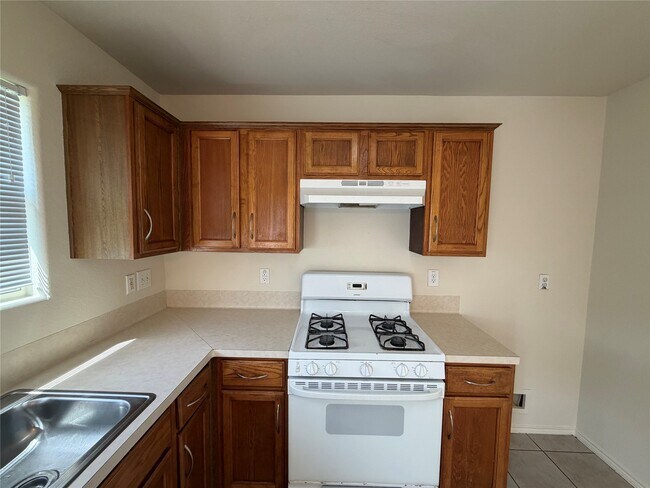 Building Photo - 12608 Rio Lindo St