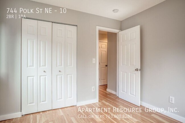 Building Photo - 744 Polk St NE