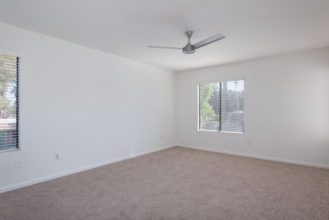Building Photo - 35200 Cathedral Canyon Dr