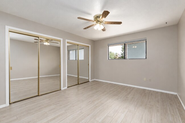 Building Photo - 55 W 400 S