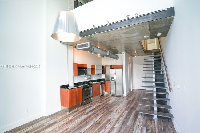 Primary Photo - 690 SW 1st Ct