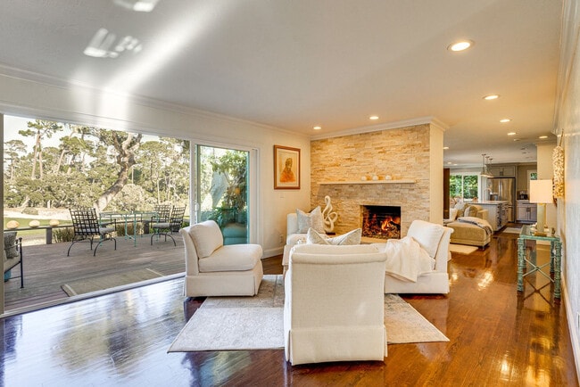 Building Photo - 1163 Arroyo Dr