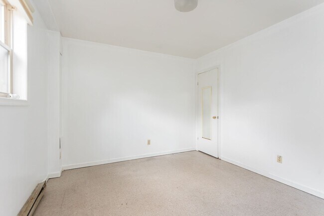 Building Photo - 1134 Mountain View Dr