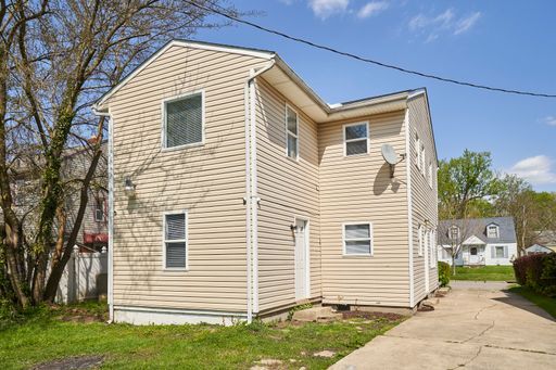 Building Photo - Renovated 5 Bedroom 2.5 Bath home