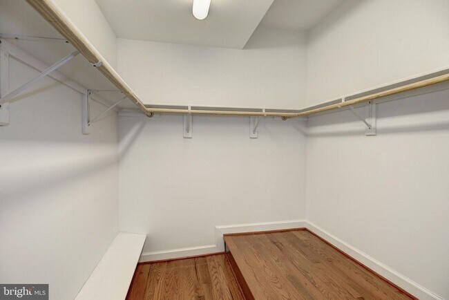 Building Photo - 929 Woburn Ct