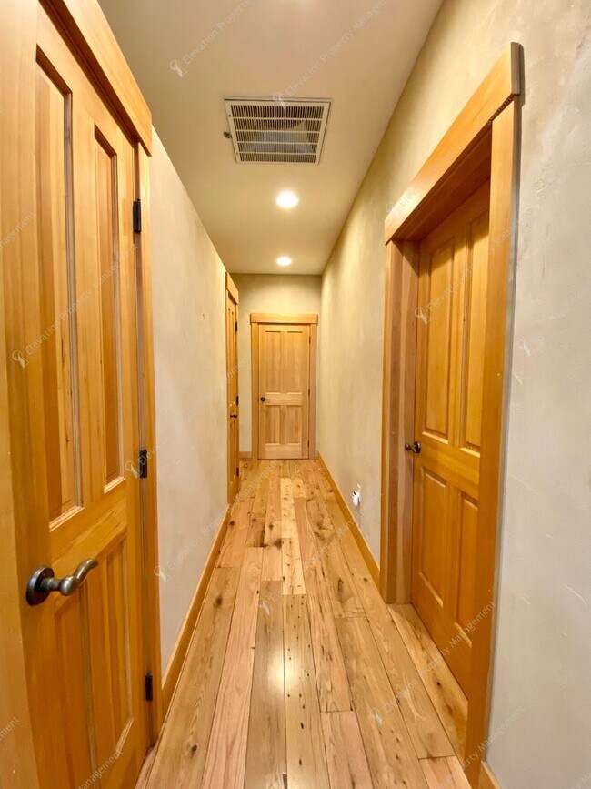 Building Photo - West Hills Gem with Timeless Charm and Mod...
