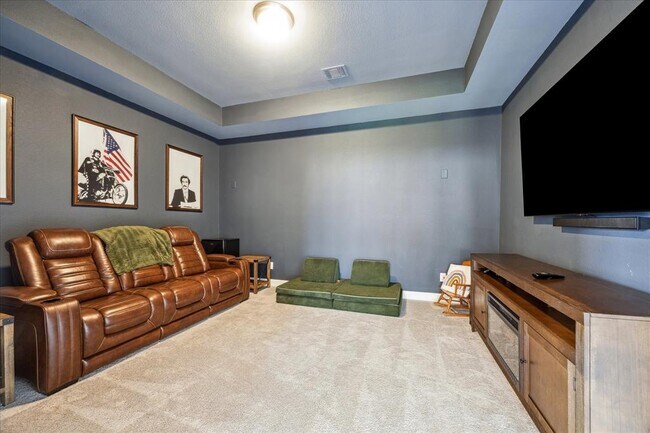 Building Photo - 9823 Magnolia Ests Ln