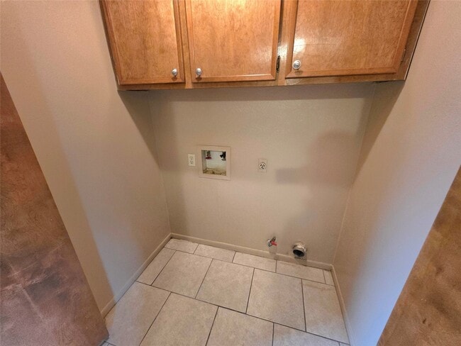 Building Photo - 1617 Hazelwood St