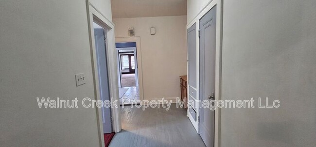 Building Photo - 3319 W 126th St
