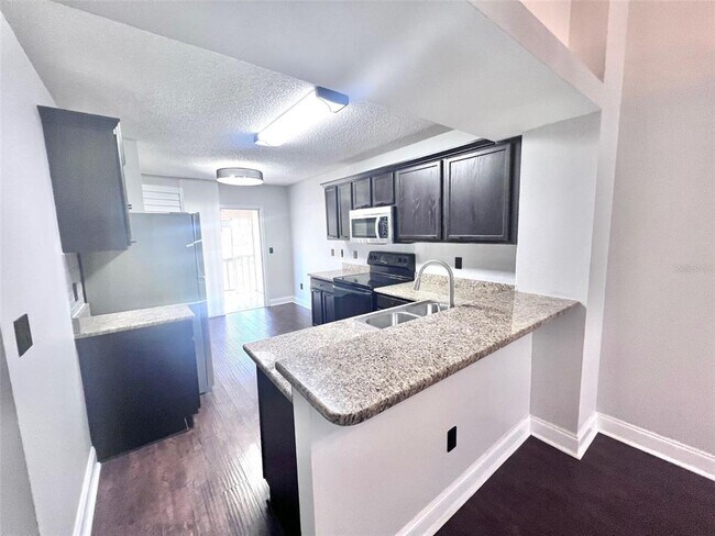 Building Photo - 7828 Hardwick Dr