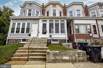 Building Photo - Spacious 3BR/1BA in Wilmington