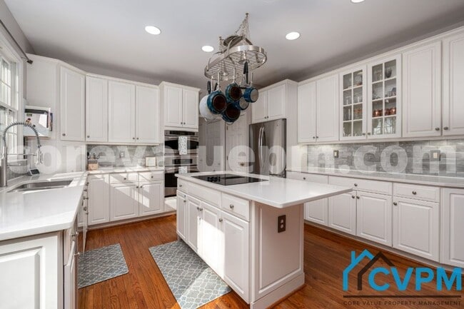 Building Photo - 1009 Howard Grove Ct