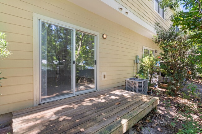 Building Photo - 15284-15331 US-331 BUS