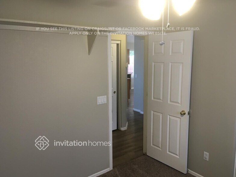 Building Photo - 2049 N 109th Ave