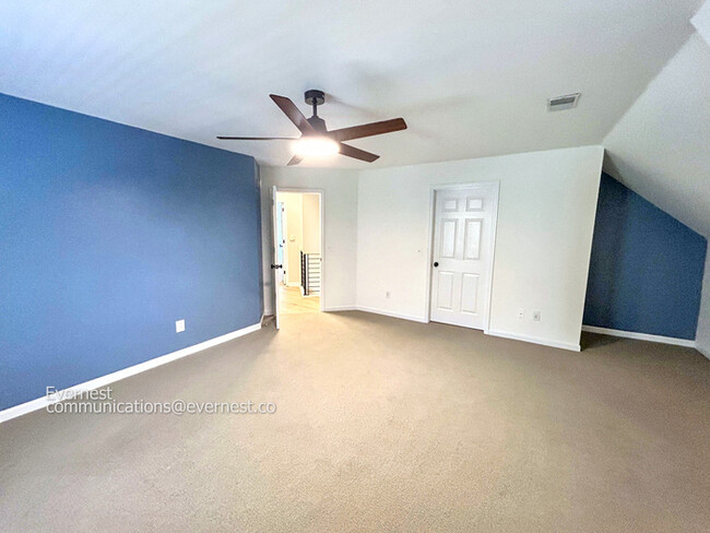 Building Photo - 5128 Bay Overlook Dr