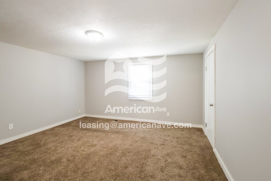 Building Photo - 1805#1807 Columbia Avenue, 45042; #702445 - 702445