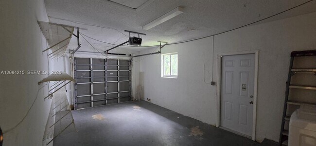 Building Photo - 2639 Taylor St