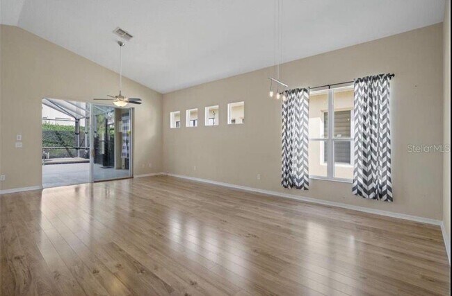 Building Photo - 1009 Tuscan Hills Blvd
