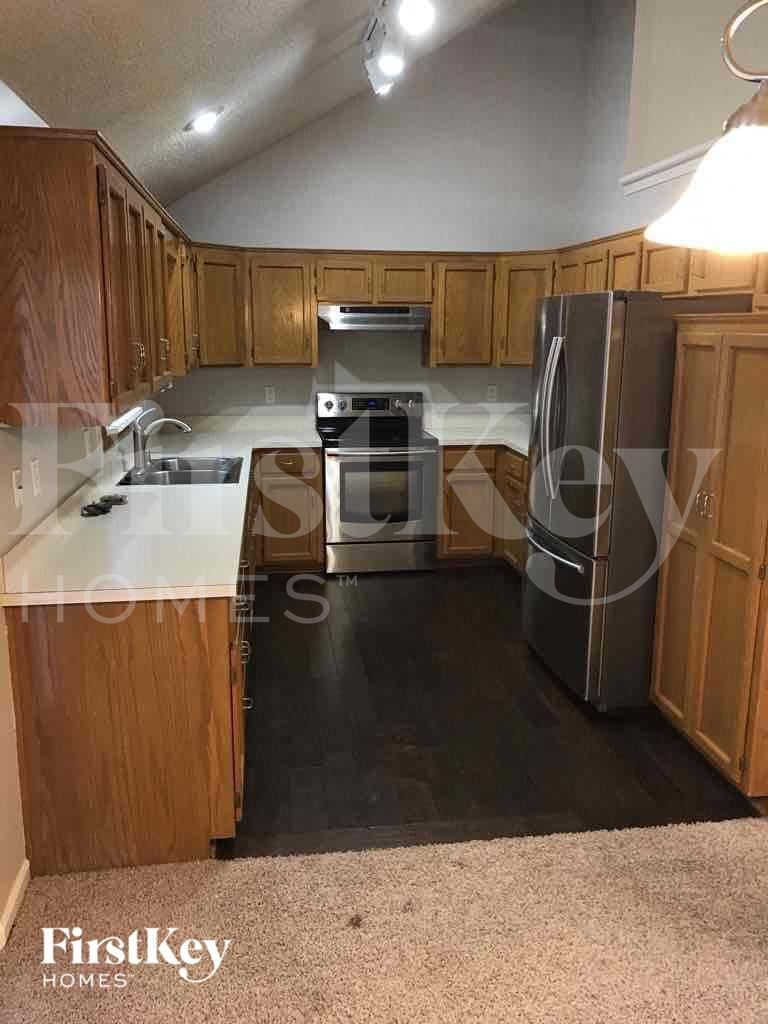 Building Photo - 8320 N Allenton Dr