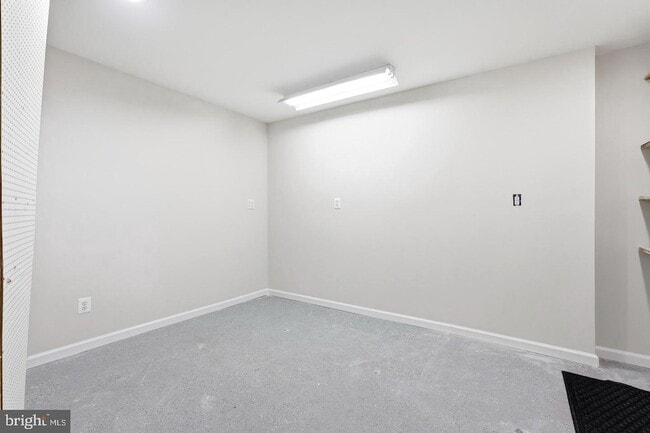 Building Photo - 19925 Interlachen Cir