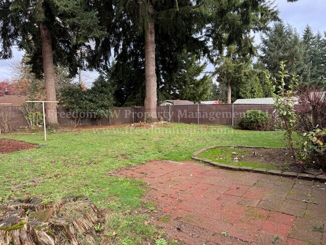 Building Photo - 4410 21st Ct SE