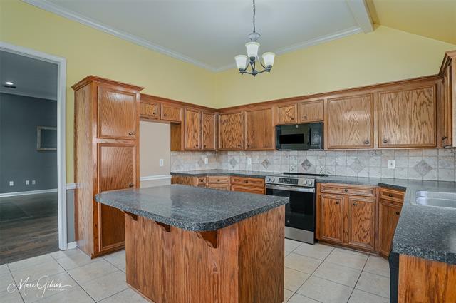 Building Photo - 6003 Cardinal Ln