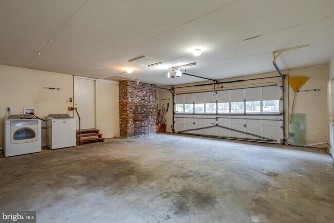 Building Photo - 3084 Eutaw Forest Dr