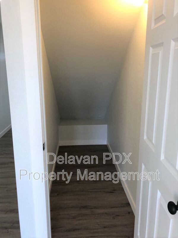 Building Photo - 1396 Kimber Ct