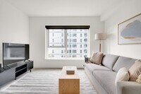 Building Photo - 10301 NE 10th St