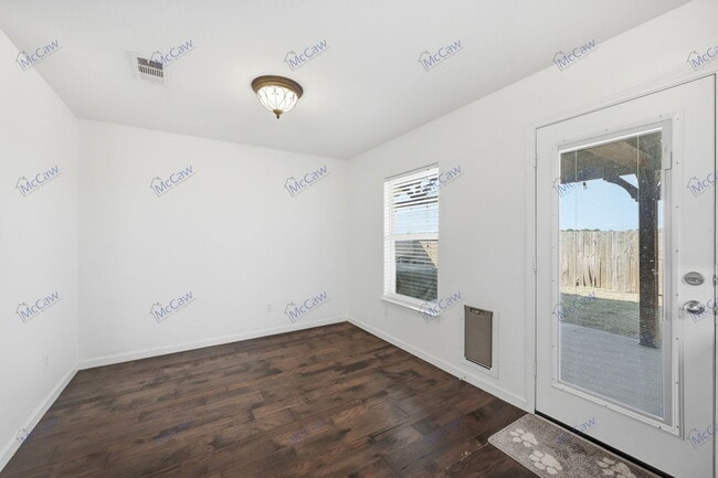 Building Photo - 328 Meadow View Ln