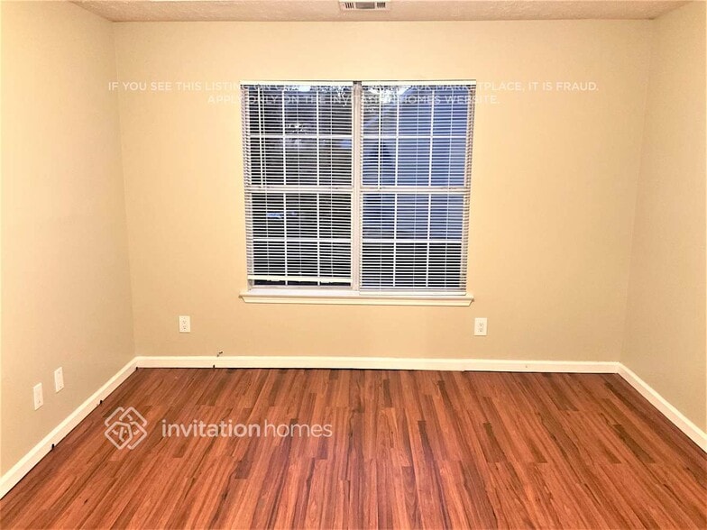 Building Photo - 1034 Maple Leaf Ridge