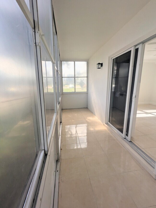 Building Photo - 60 Andover C