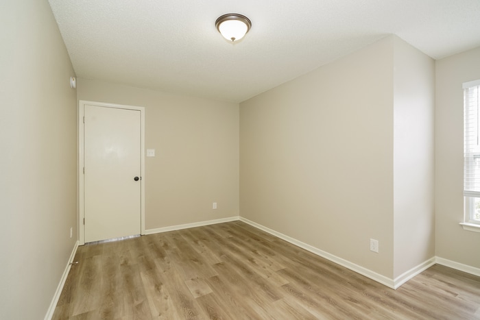 Building Photo - 6744 Everbloom Ln