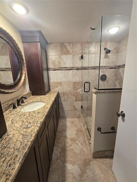 Building Photo - 5263 Brook Ct