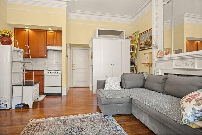 Building Photo - 227 Marlborough St
