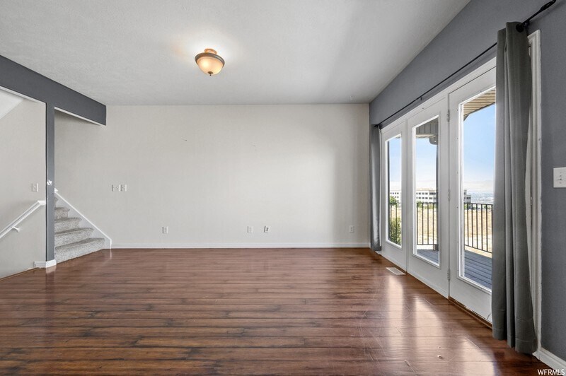 Building Photo - 129 Chandlerpoint Way